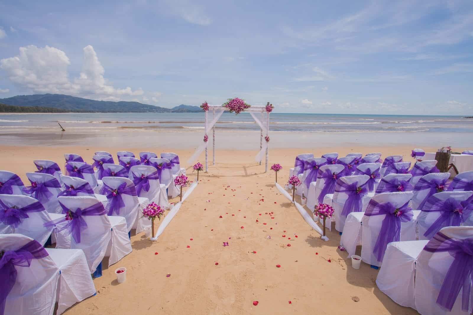 Coral seekers planning a stunning beach wedding -things to know 2024 » 6 august 2023