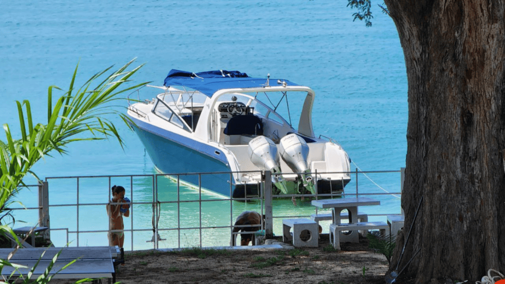 Private speedboat charter chai chai