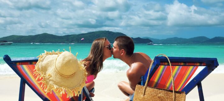 Phuket speedboat charter to Romantic Getaway Tour 2024